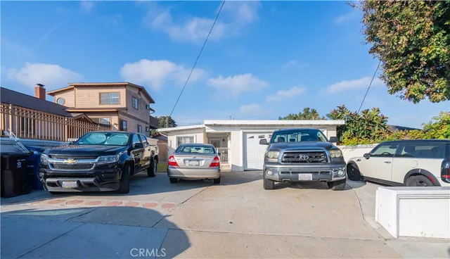 $799,000 | 4487 West 131st Street, Hawthorne, CA 90250