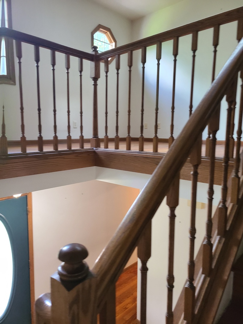 2871 East 777th Road Utica, IL 61373 - Photo 4 of 18 a view of entryway