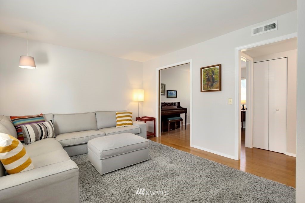13938 147th Place Southeast Renton, WA 98059 - Photo 13 of 30 Gallery Image 13