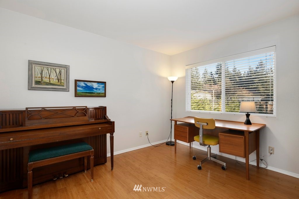 13938 147th Place Southeast Renton, WA 98059 - Photo 14 of 30 Gallery Image 14
