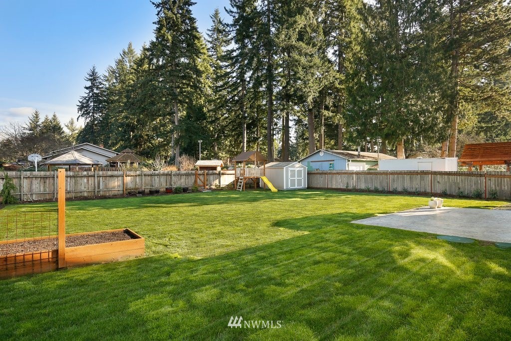 13938 147th Place Southeast Renton, WA 98059 - Photo 29 of 30 Gallery Image 29