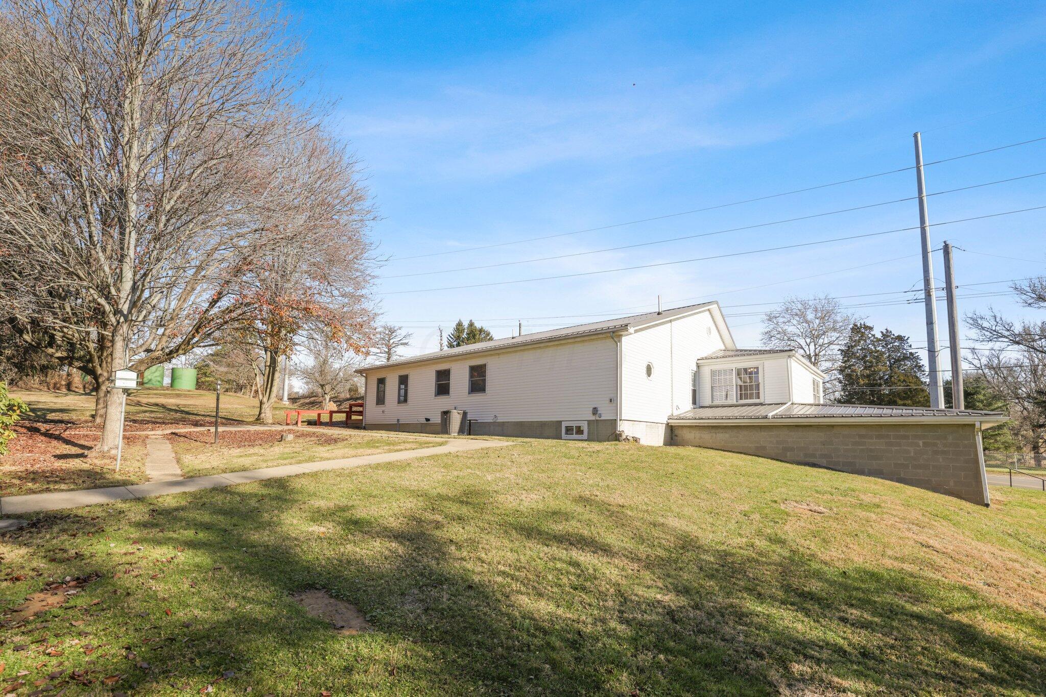 865 Cemetery Road New Lexington, OH 43764 - Photo 6 of 46 Rear Yard