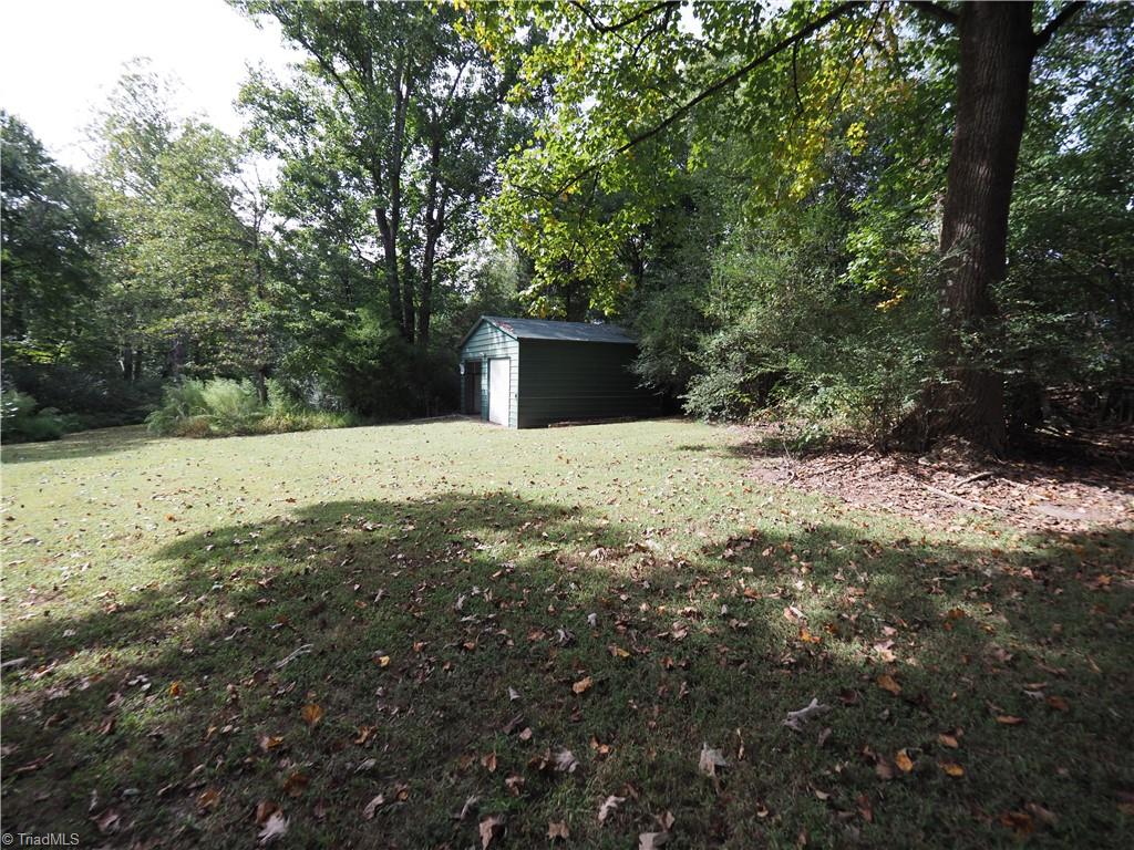 2541 Sizemore Road Yadkinville, NC 27055 - Photo 11 of 31