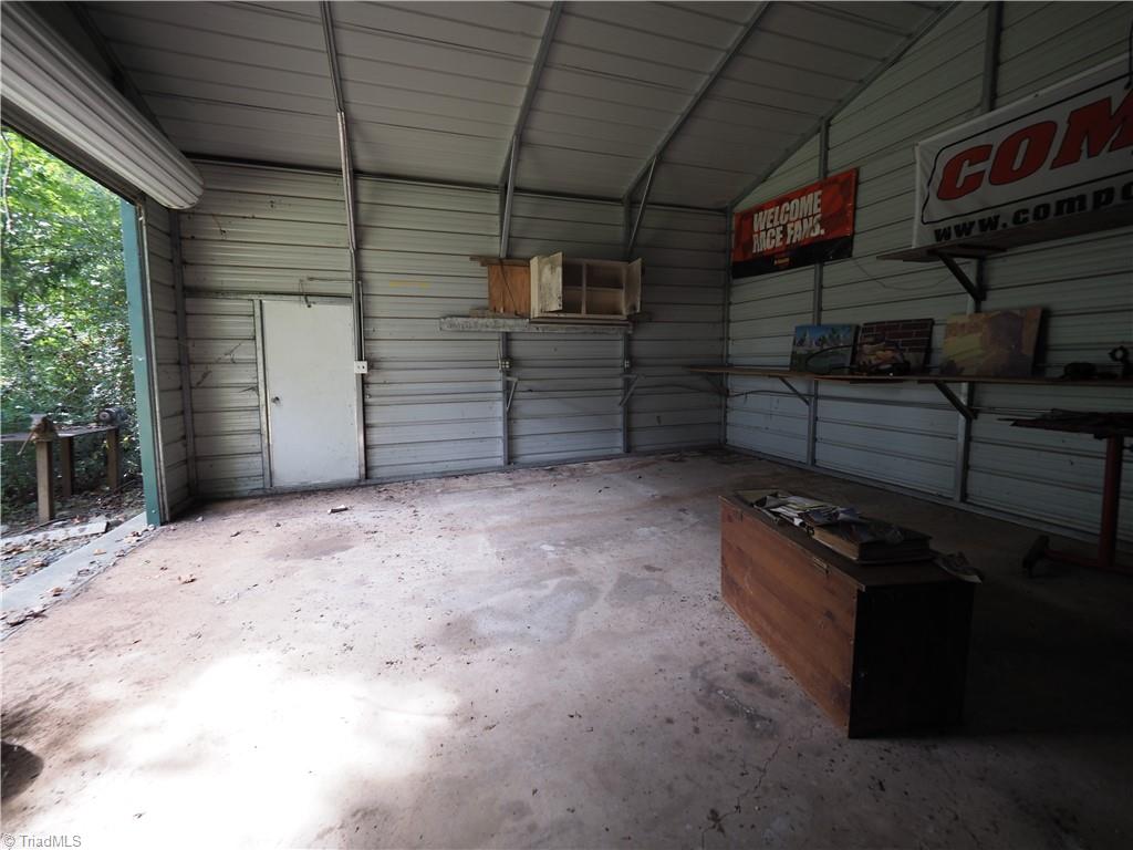 2541 Sizemore Road Yadkinville, NC 27055 - Photo 14 of 31