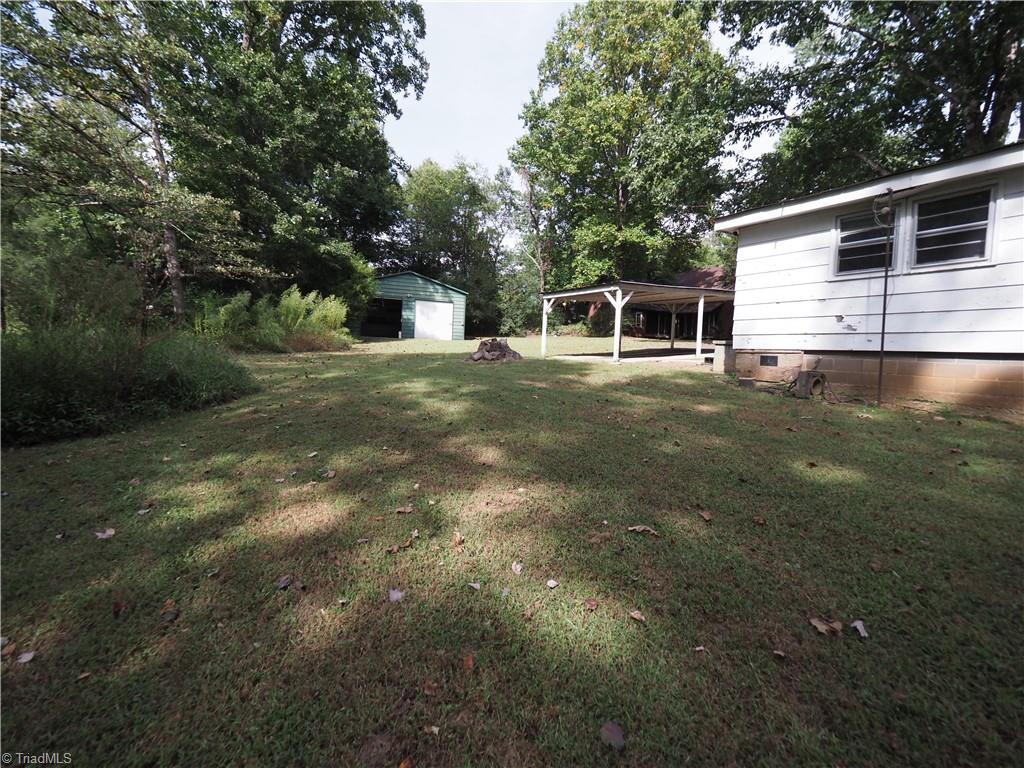 2541 Sizemore Road Yadkinville, NC 27055 - Photo 18 of 31