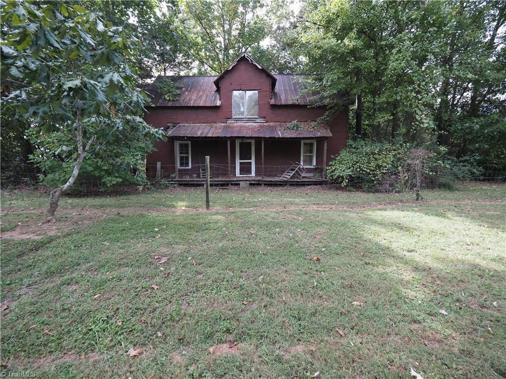 2541 Sizemore Road Yadkinville, NC 27055 - Photo 2 of 31