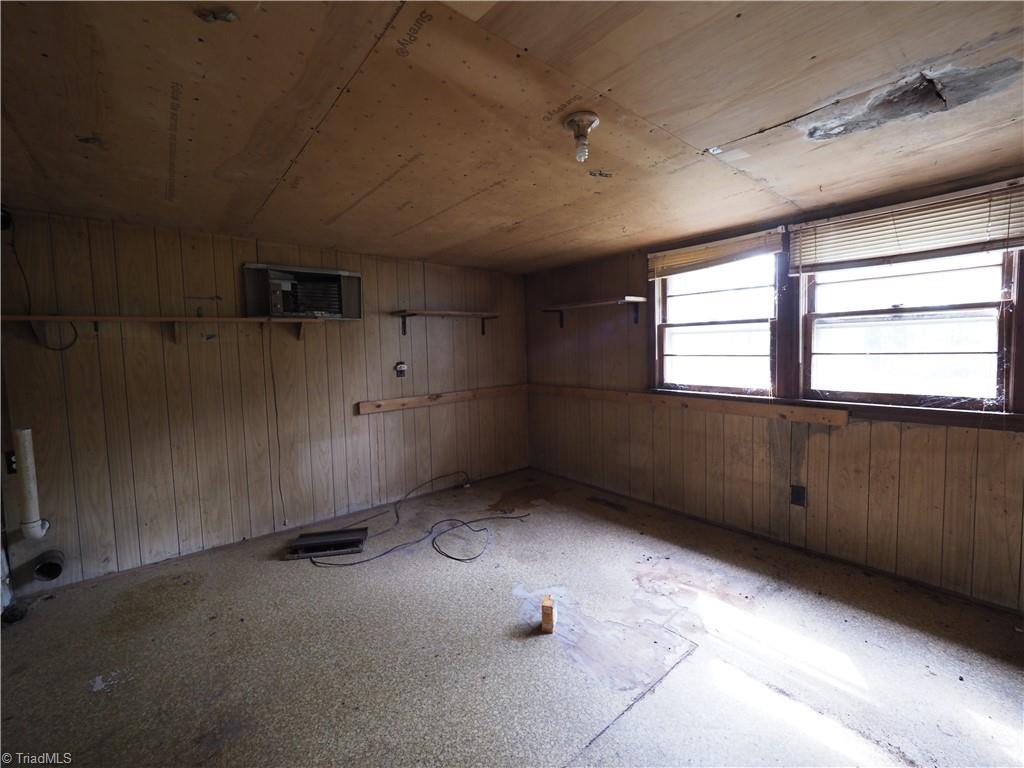 2541 Sizemore Road Yadkinville, NC 27055 - Photo 22 of 31