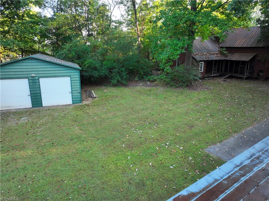 2541 Sizemore Road Yadkinville, NC 27055 - Photo 4 of 31