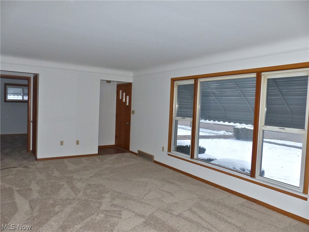 1823 Rush Road Wickliffe, OH 44092 - Photo 5 of 22 Gallery Image 5