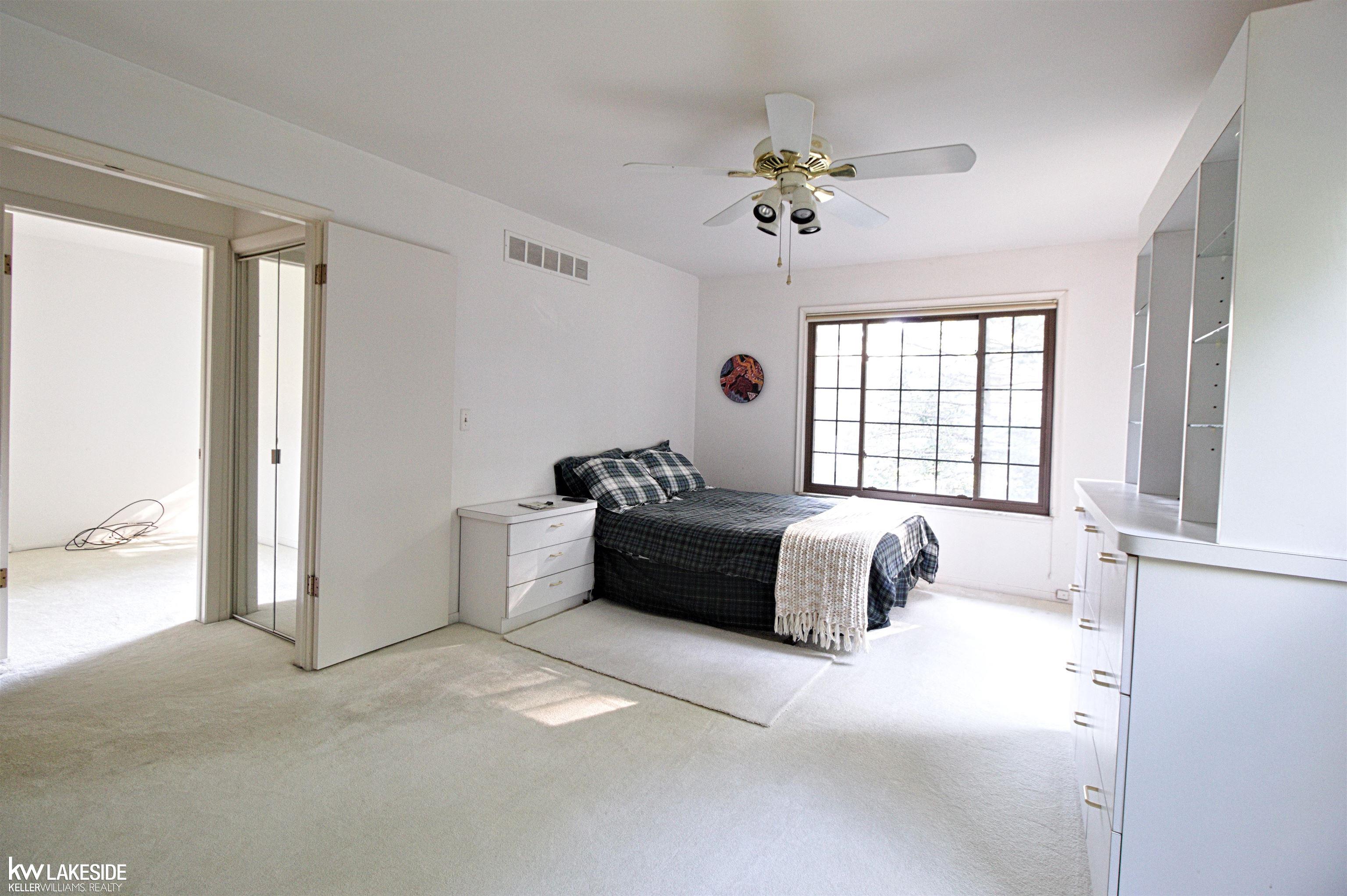 889 Lafayette Court Rochester Hills, MI 48307 - Photo 16 of 27