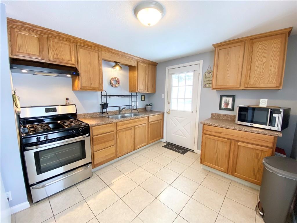 2411 Old Pittsburgh Road New Castle, PA 16101 - Photo 12 of 23 Gallery Image 12