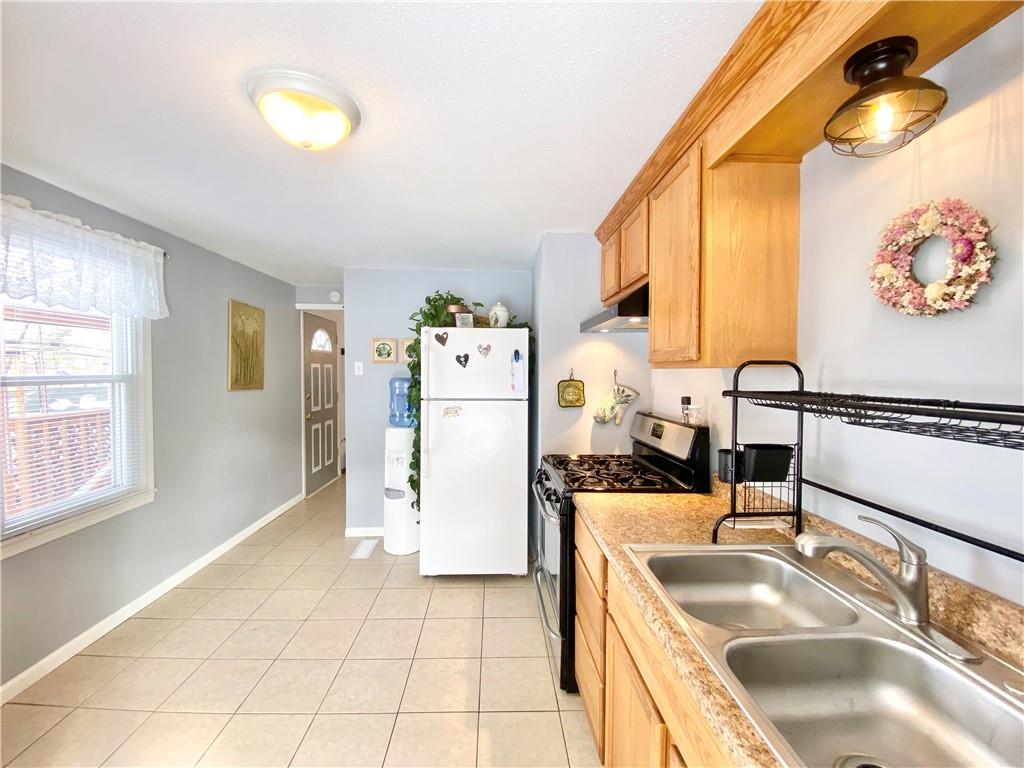 2411 Old Pittsburgh Road New Castle, PA 16101 - Photo 13 of 23 Gallery Image 13