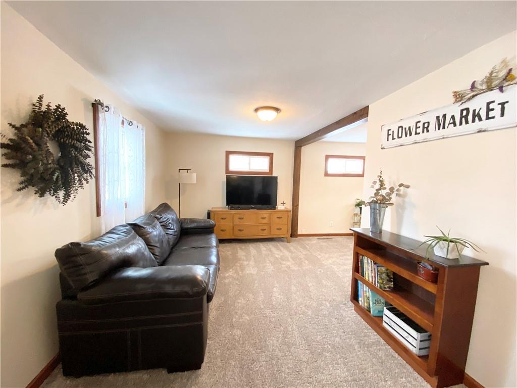 2411 Old Pittsburgh Road New Castle, PA 16101 - Photo 9 of 23 Gallery Image 9
