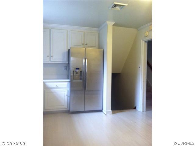 9316 Three Chopt Road Henrico, VA 23229 - Photo 5 of 10 Kitchen