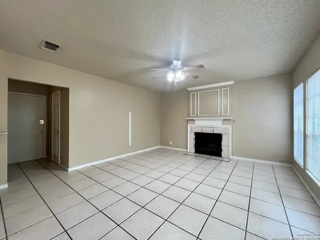 $1,995 | 906 Cap Stone, San Antonio, TX 78258