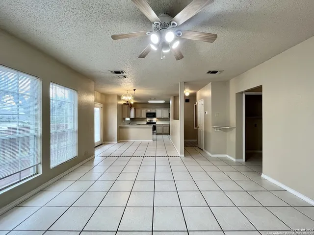$1,995 | 906 Cap Stone, San Antonio, TX 78258