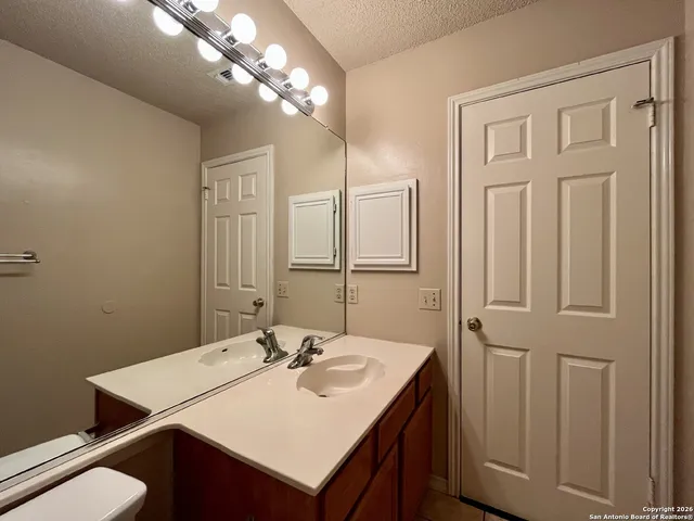 $1,995 | 906 Cap Stone, San Antonio, TX 78258