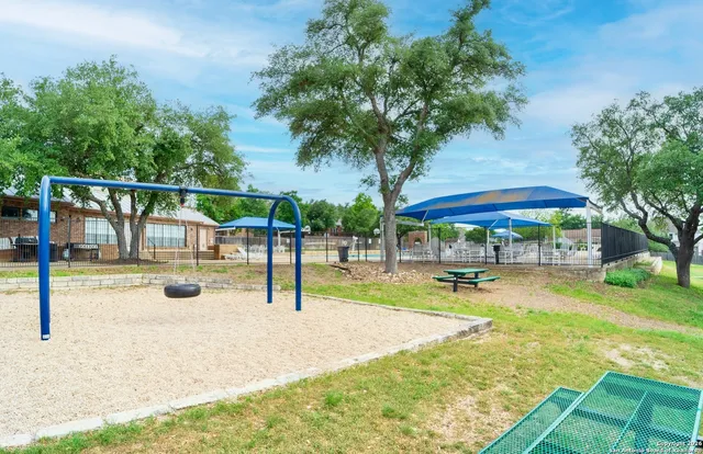 $1,995 | 906 Cap Stone, San Antonio, TX 78258