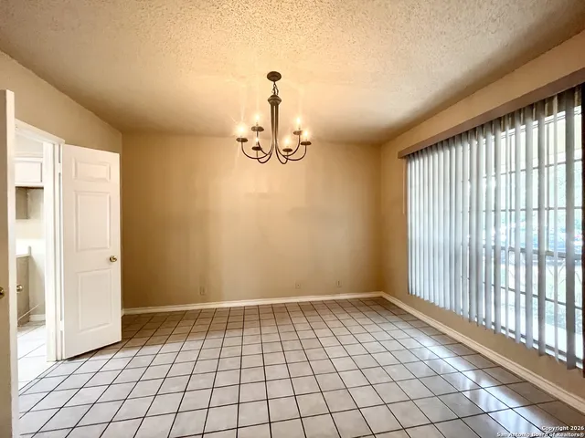 $1,995 | 906 Cap Stone, San Antonio, TX 78258