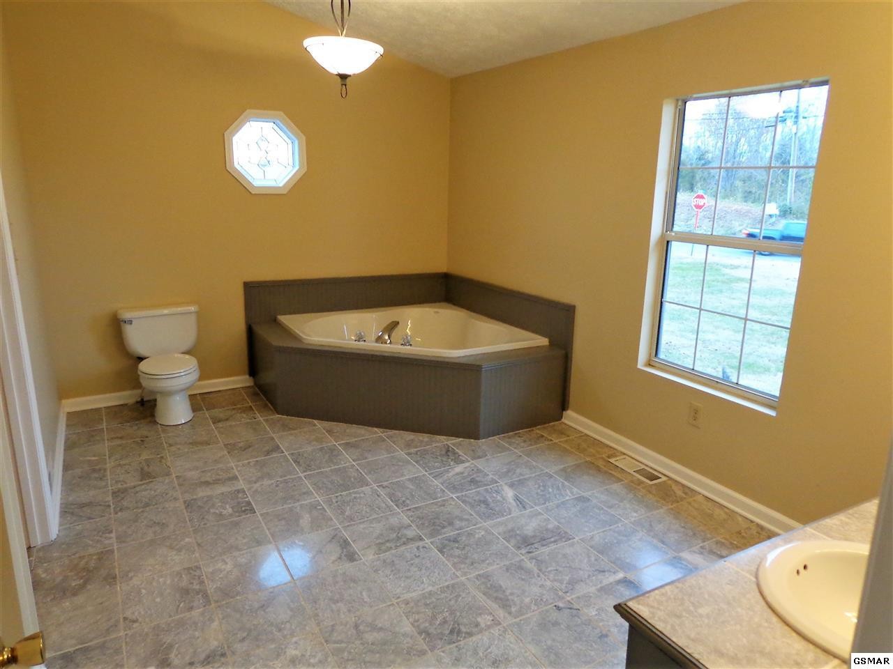 6696 Hunter Road Talbott, TN 37877 - Photo 12 of 36 Gallery Image 12