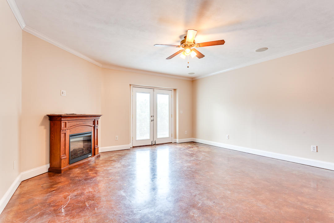 205 Howard Road Loudon, TN 37774 - Photo 27 of 40 Basement Rec Room