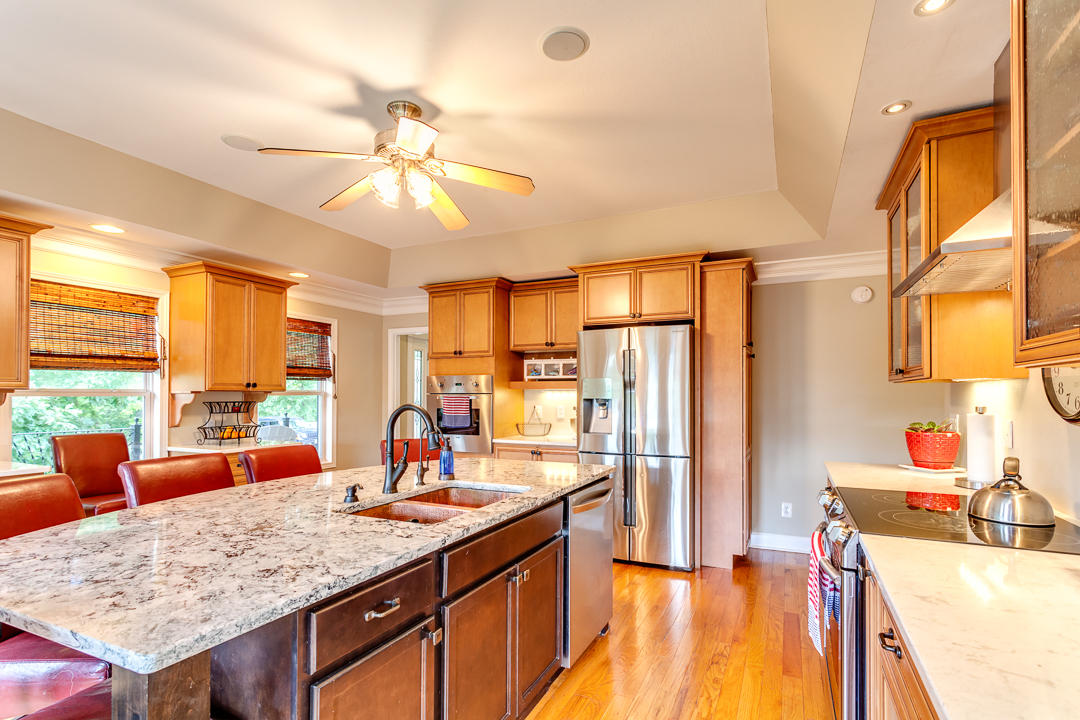 205 Howard Road Loudon, TN 37774 - Photo 8 of 40 Kitchen