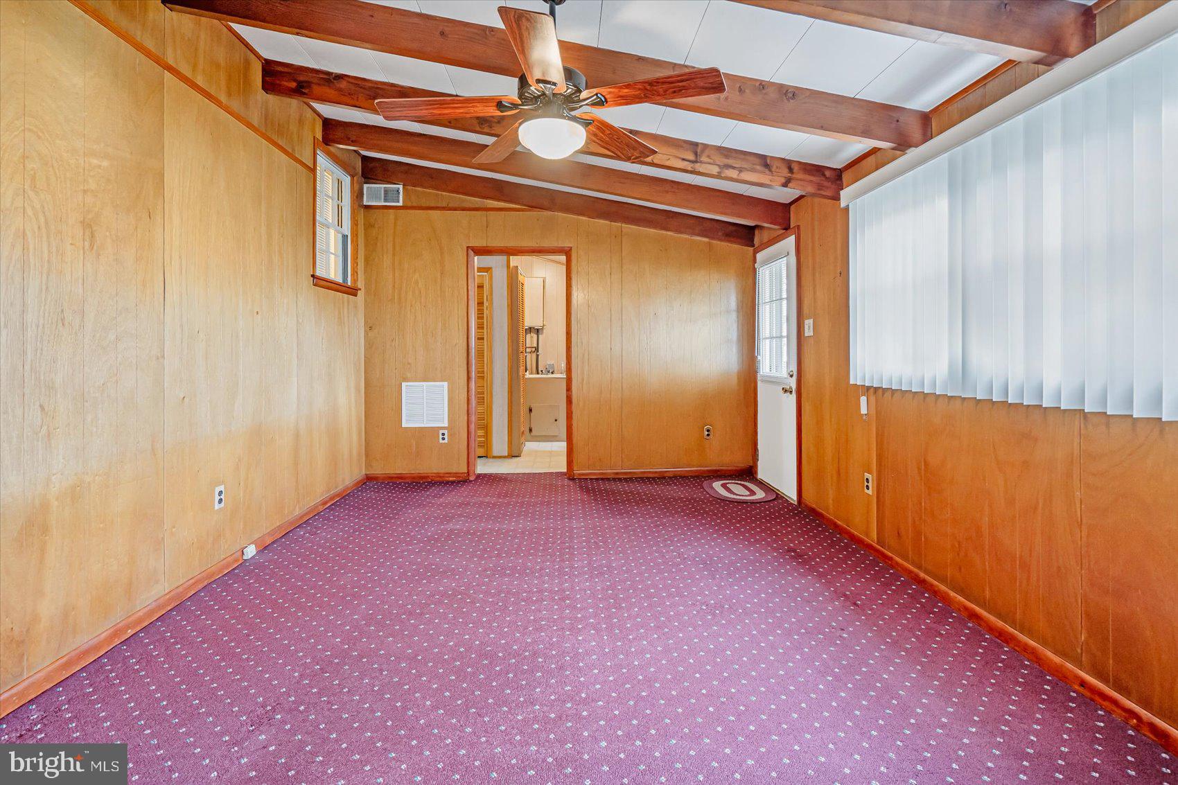1528 Leslie Road Baltimore, MD 21222 - Photo 15 of 33 an empty room with windows