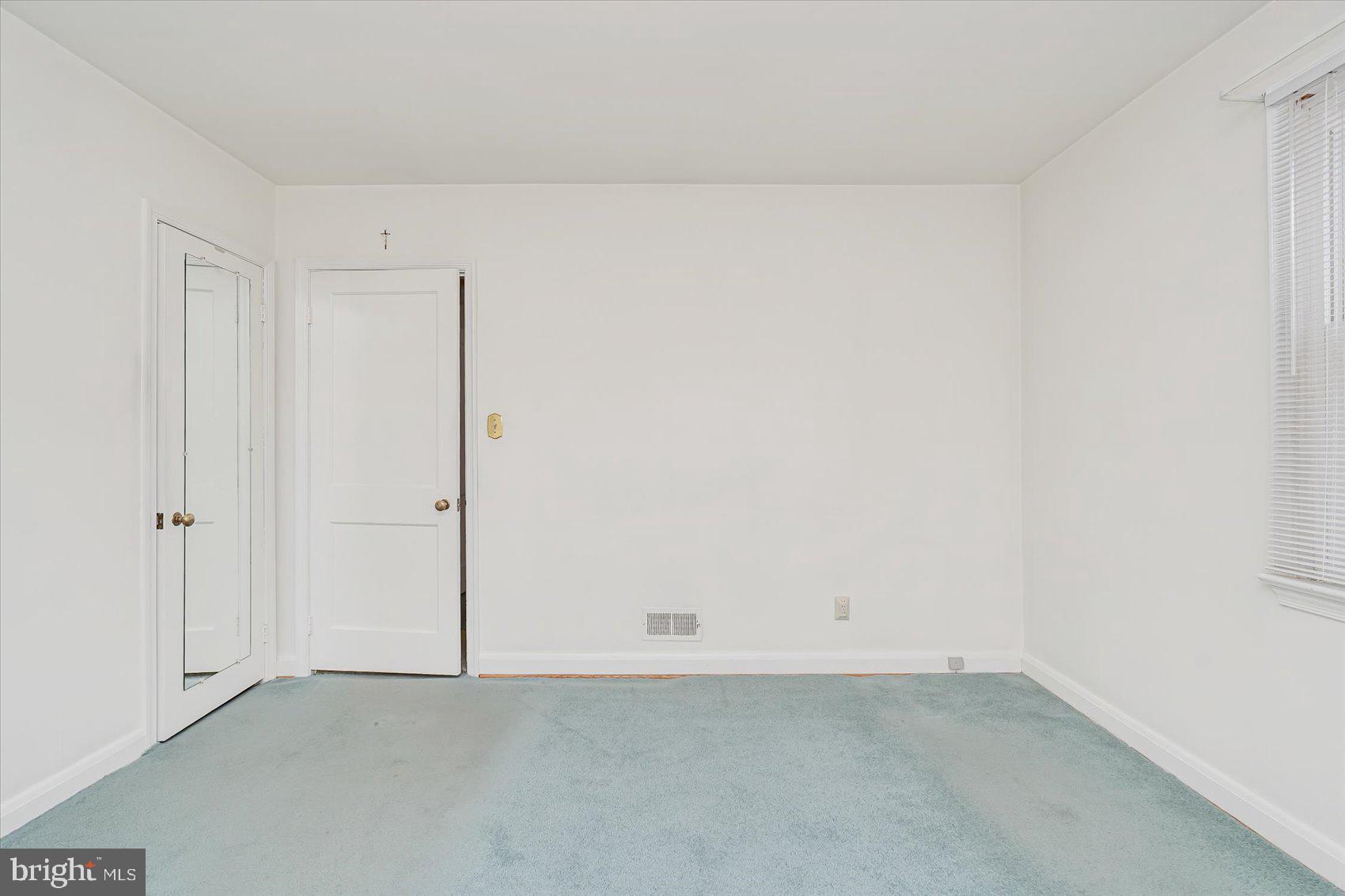 1528 Leslie Road Baltimore, MD 21222 - Photo 20 of 33 a view of an empty room