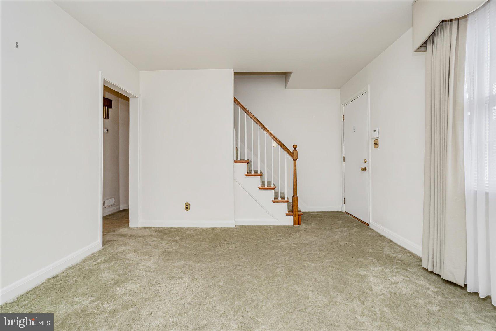 1528 Leslie Road Baltimore, MD 21222 - Photo 4 of 33 a view of an empty room