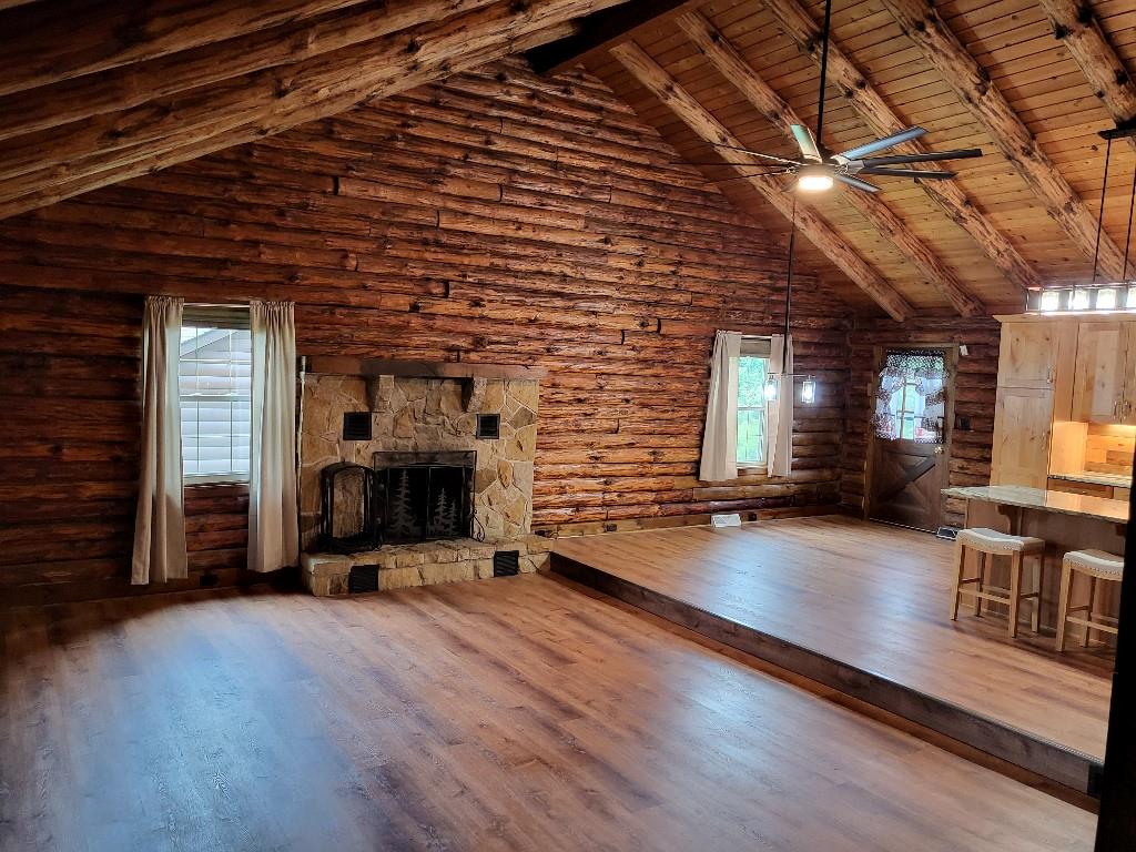 152 Leslie Road Valencia, PA 16059 - Photo 3 of 6 Gallery Image 3