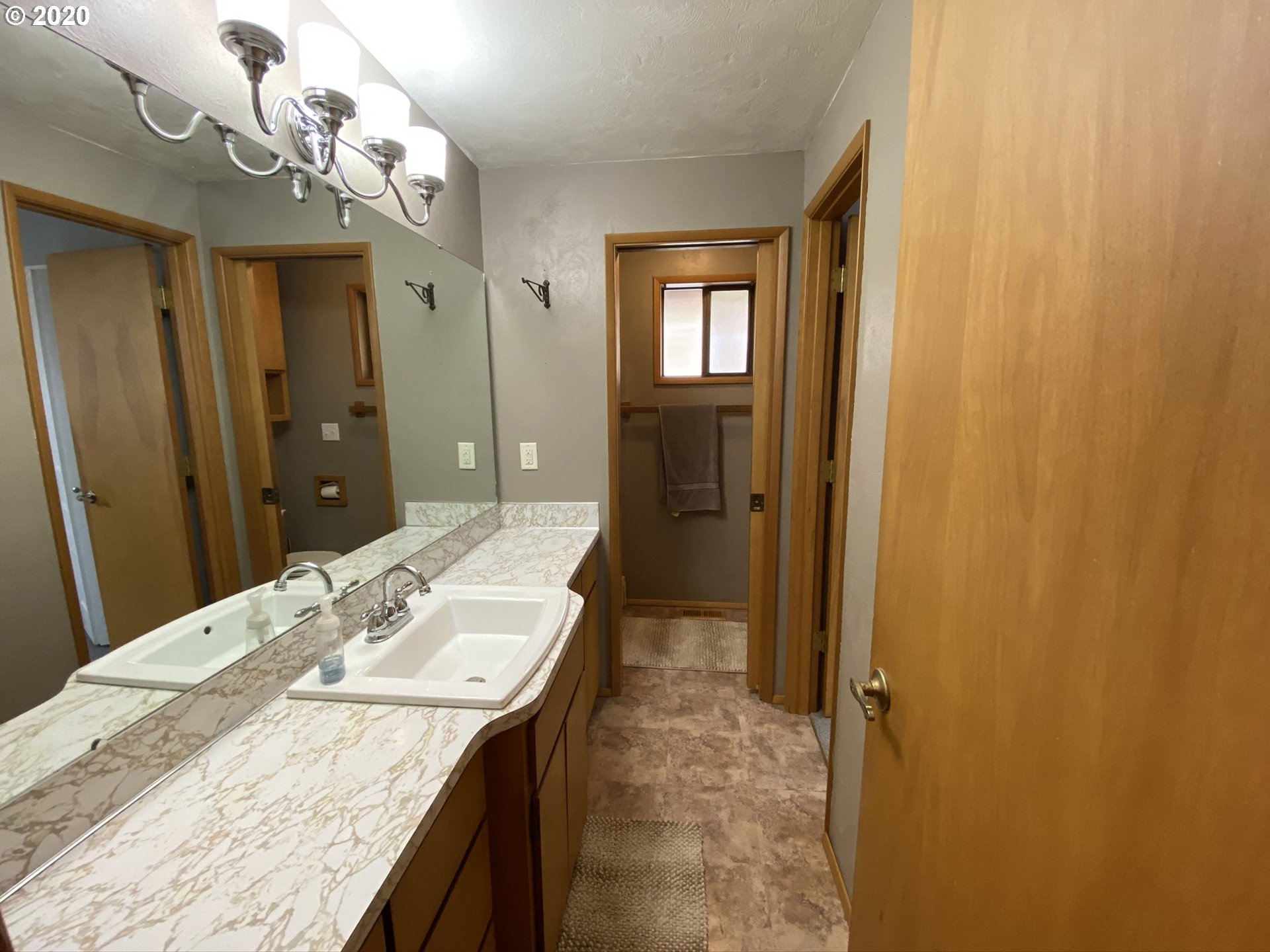 7227 Daisy Street Springfield, OR 97478 - Photo 13 of 28