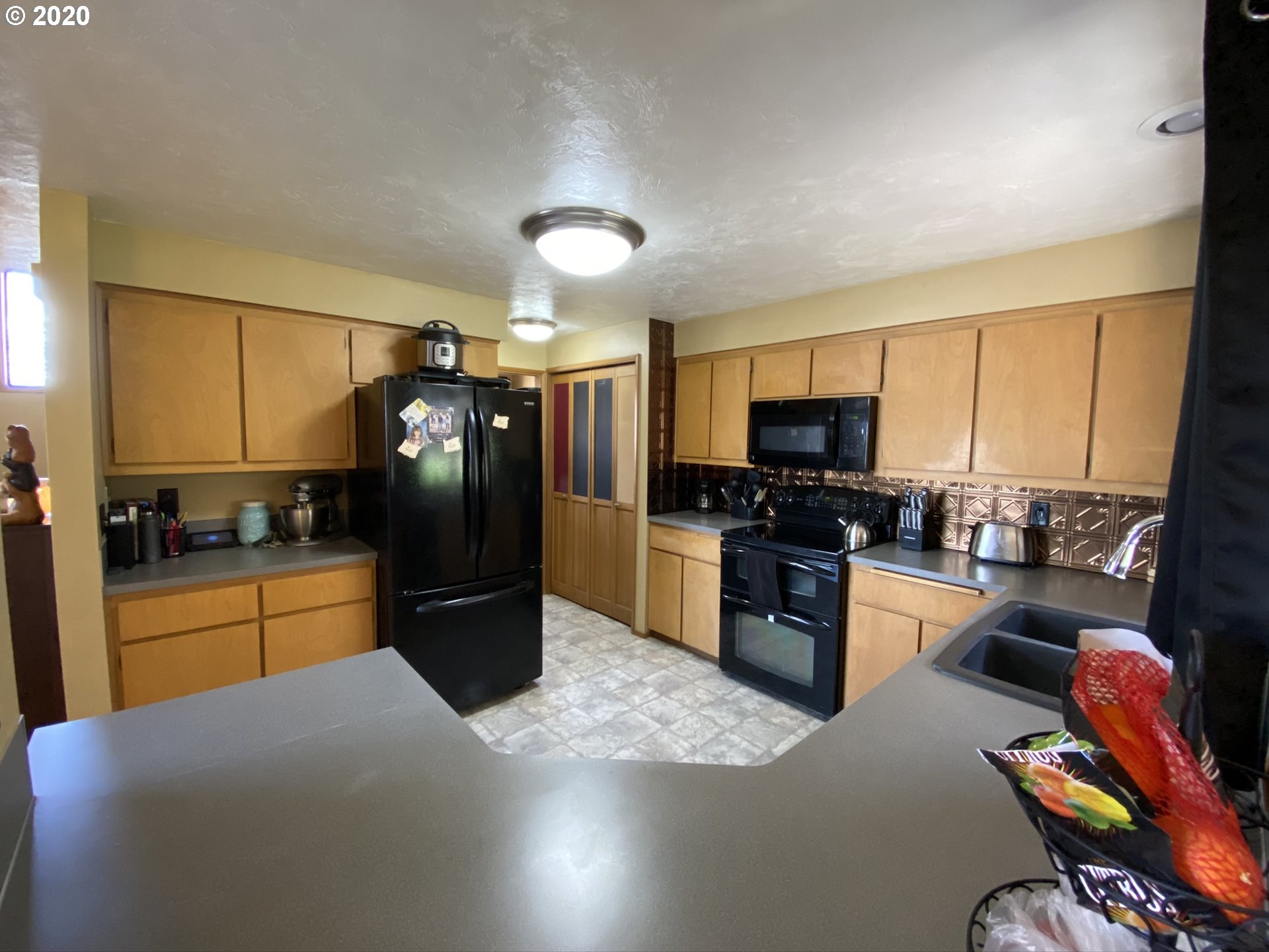 7227 Daisy Street Springfield, OR 97478 - Photo 4 of 28