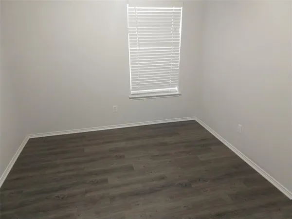 $1,925 | 5706 Vandalia Trail, Arlington, TX 76017