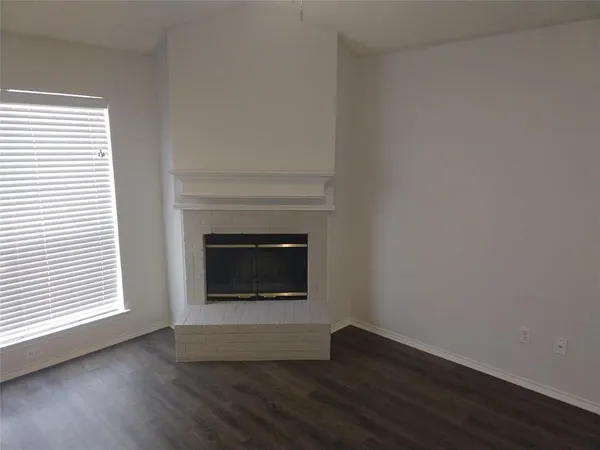 $1,925 | 5706 Vandalia Trail, Arlington, TX 76017