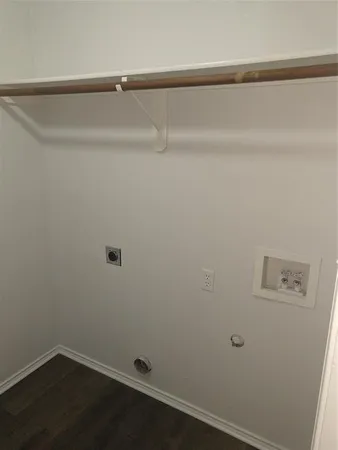 $1,925 | 5706 Vandalia Trail, Arlington, TX 76017