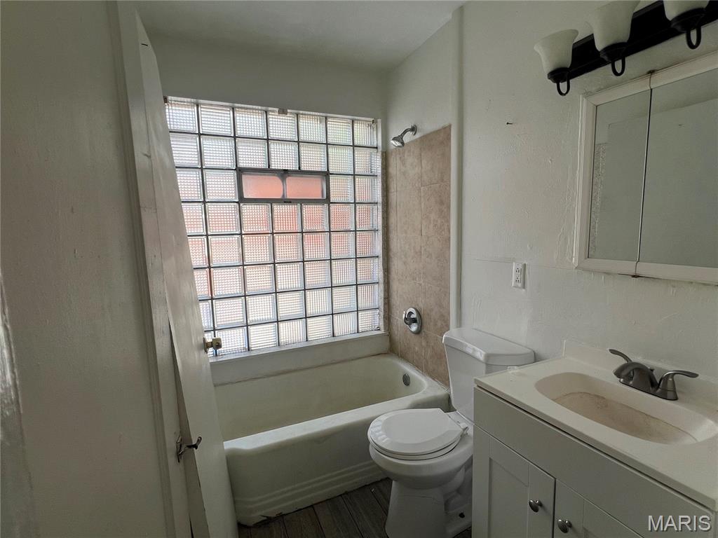 8770 Jordan Street St. Louis, MO 63147 - Photo 17 of 27