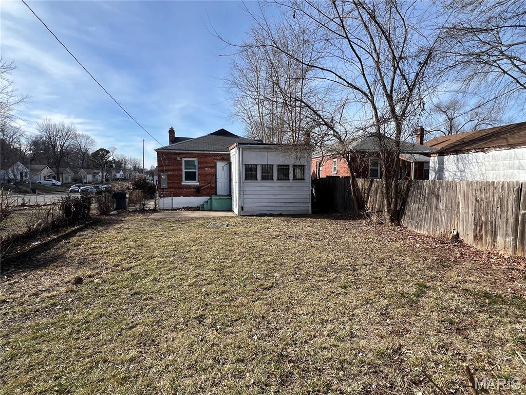 8770 Jordan Street St. Louis, MO 63147 - Photo 8 of 27