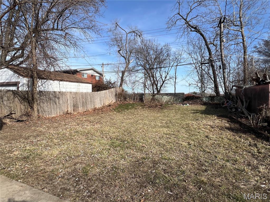 8770 Jordan Street St. Louis, MO 63147 - Photo 9 of 27