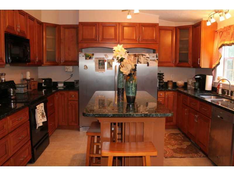 259 Poland Corner Road Poland, ME 04274 - Photo 4 of 23 Kitchen.