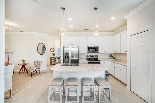 $375,000 | 17724 Gawthrop Drive, Unit 301, Bradenton, FL 34211