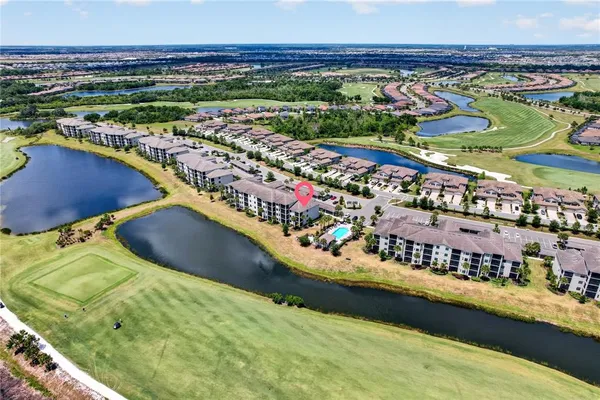 $375,000 | 17724 Gawthrop Drive, Unit 301, Bradenton, FL 34211