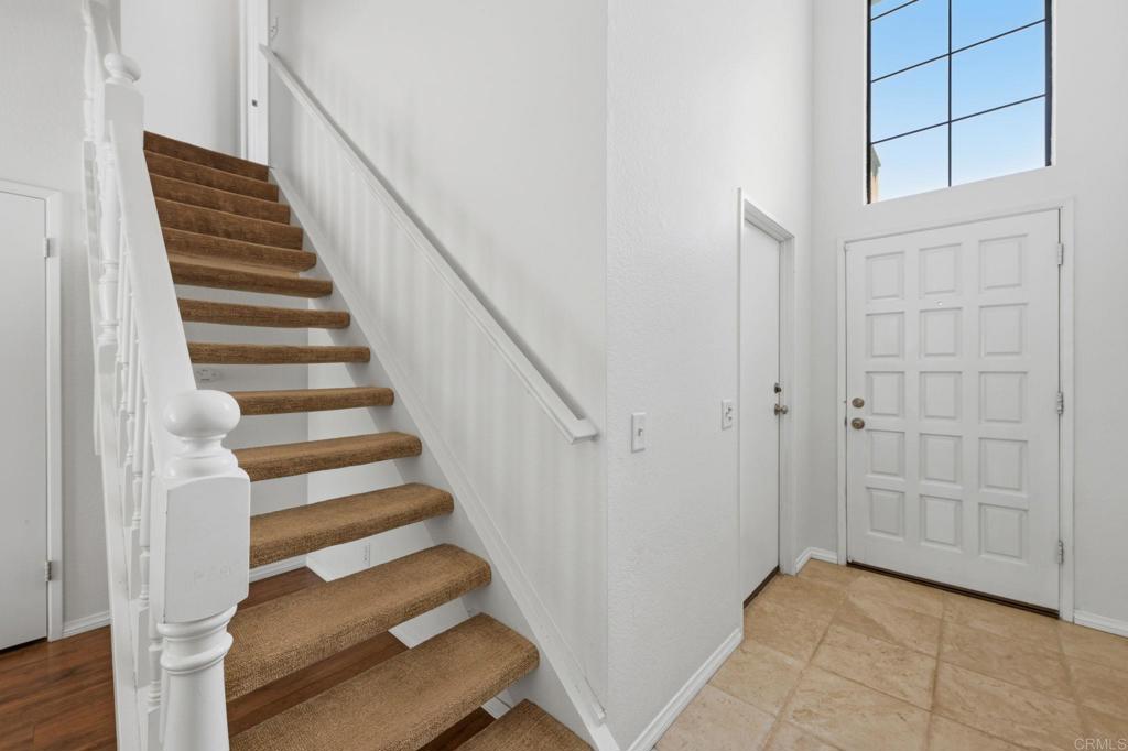 7015 Goldenrod Way Carlsbad, CA 92011 - Photo 16 of 36