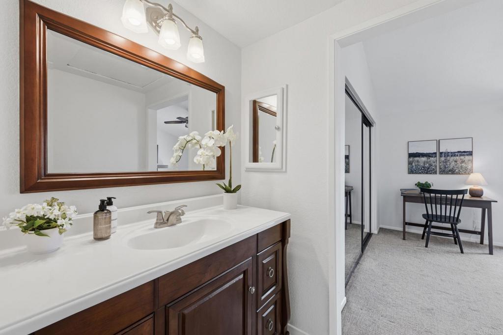 7015 Goldenrod Way Carlsbad, CA 92011 - Photo 22 of 36