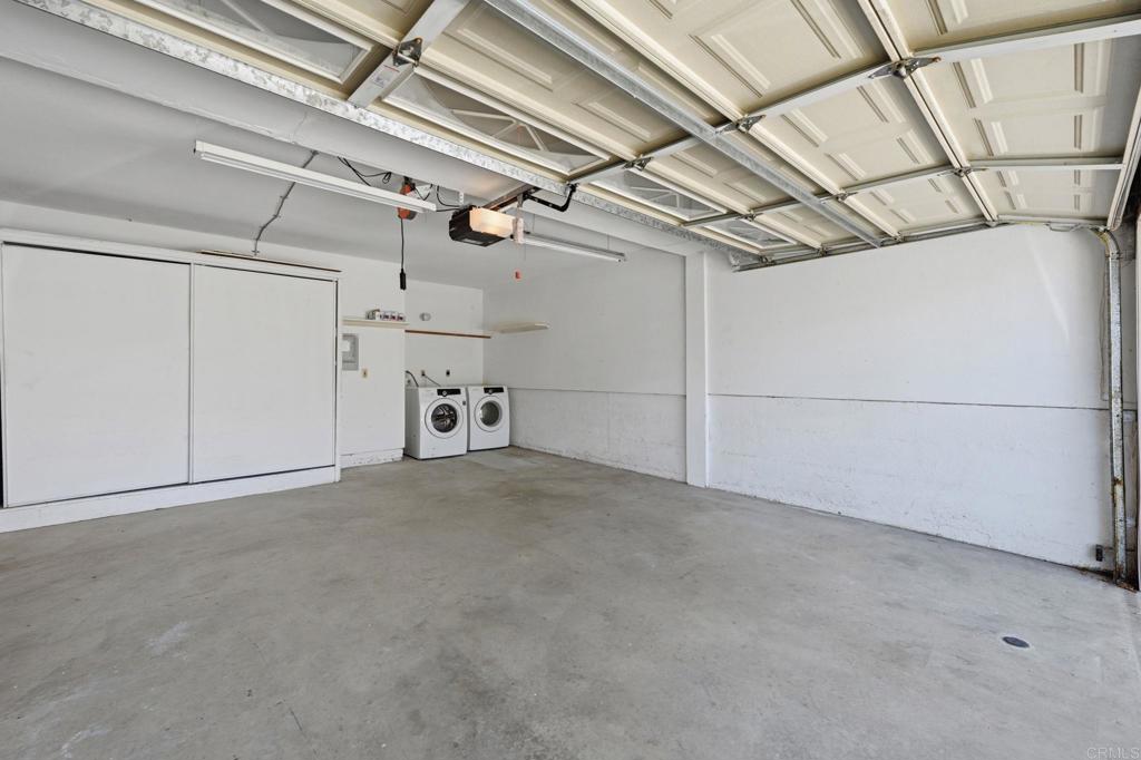 7015 Goldenrod Way Carlsbad, CA 92011 - Photo 34 of 36