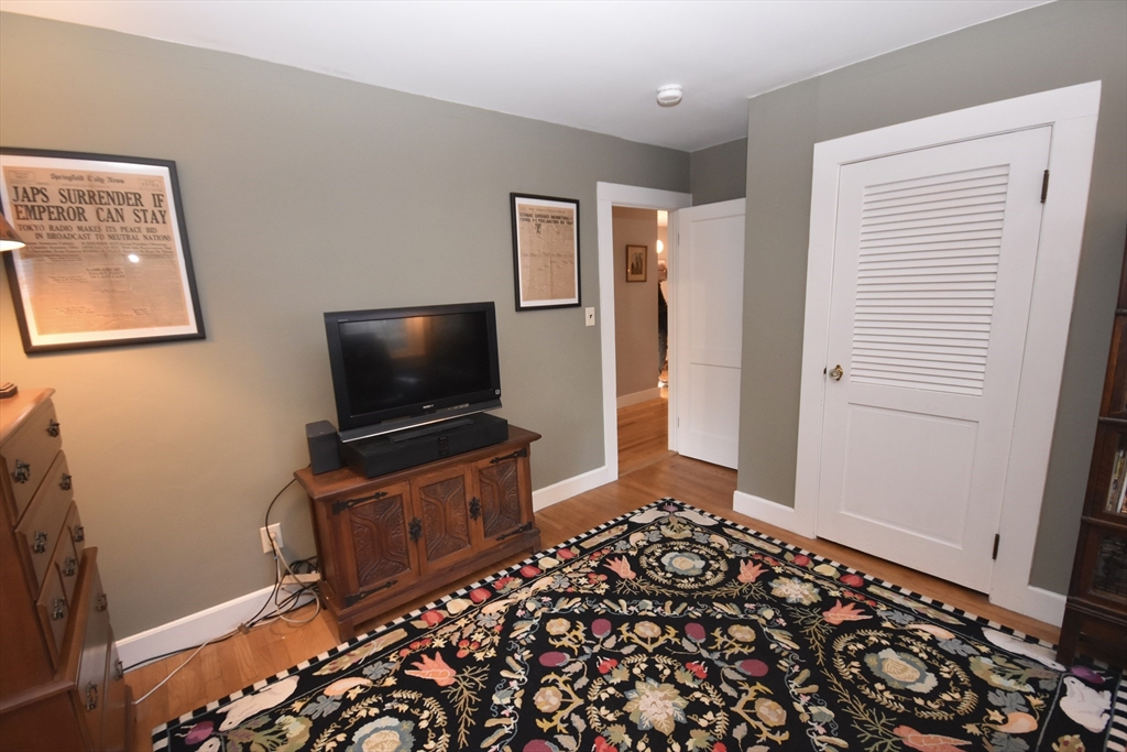 88 Blue Hills Road Amherst, MA 01002 - Photo 17 of 35 Gallery Image 17