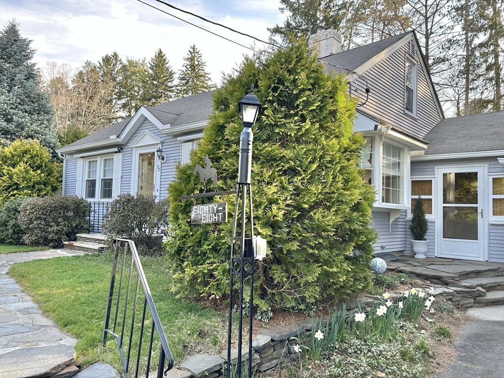 88 Blue Hills Road Amherst, MA 01002 - Photo 2 of 35 Gallery Image 2