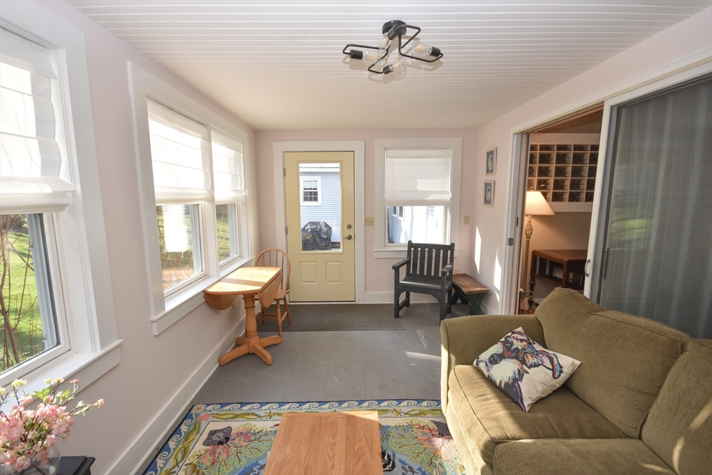 88 Blue Hills Road Amherst, MA 01002 - Photo 21 of 35 Gallery Image 21