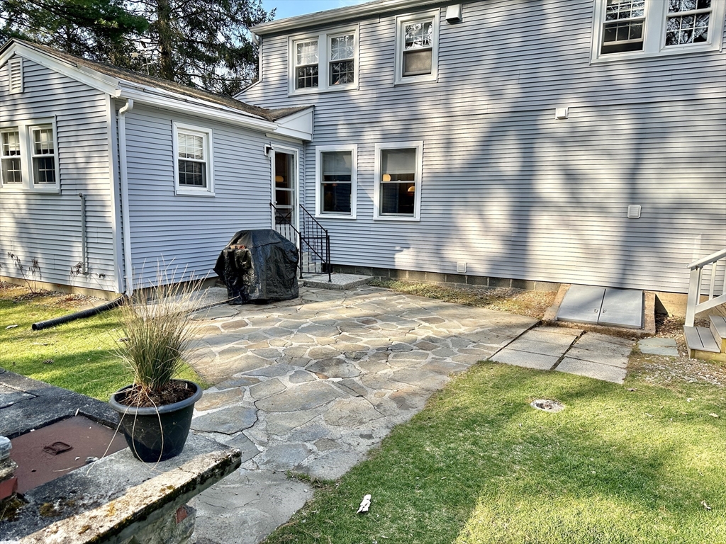 88 Blue Hills Road Amherst, MA 01002 - Photo 33 of 35 Gallery Image 33