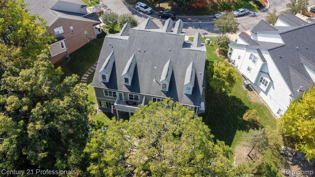 767 East Bluff Court Rochester Hills, MI 48306 - Photo 14 of 52