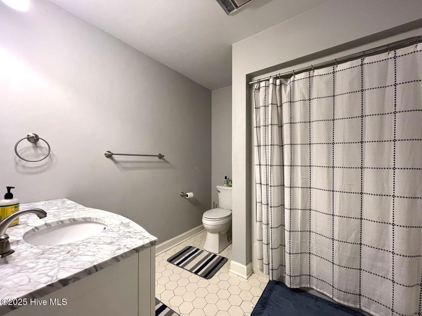 209 Tall Trees Drive Pinehurst, NC 28374 - Photo 20 of 25 209 g bath 1